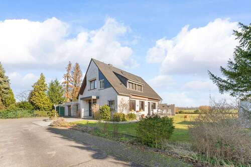 Foto - Haus zum Kaufen in Ratingen-Eggerscheidt 909.840,00 € 153 m²