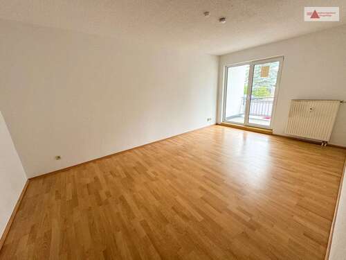 Foto - Wohnung zum Mieten in Lauter-Bernsbach 343,00 € 57.3 m²