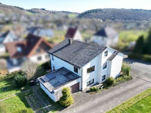 Foto - Haus zum Kaufen in Greifenstein 229.000,00 € 230 m²