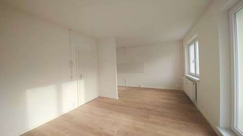 Foto - Wohnung zum Mieten in Halle 960,00 € 118 m²