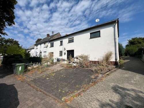 Foto - Haus zum Kaufen in Schenkelberg 69.000,00 € 148 m²