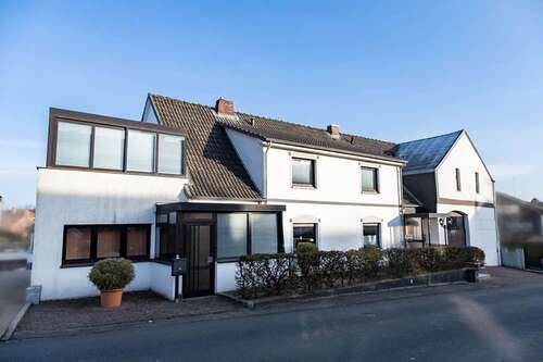 Foto - Haus zum Kaufen in Oststeinbek 425.000,00 € 175 m²