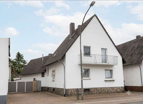 Foto - Haus zum Kaufen in Haßloch 390.000,00 € 187 m²