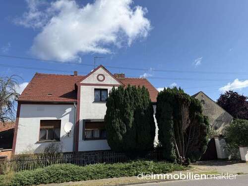 Foto - Haus zum Kaufen in Heideblick 139.000,00 € 172 m²