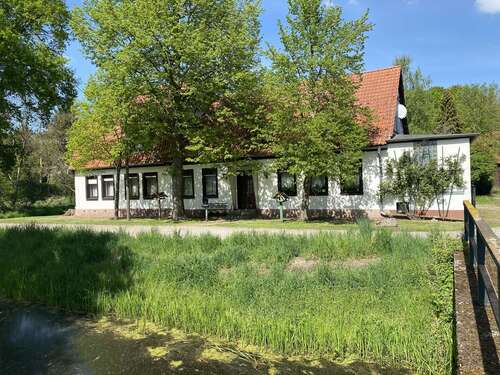 Foto - Haus zum Kaufen in Bergfriede 150.000,00 € 250.21 m²