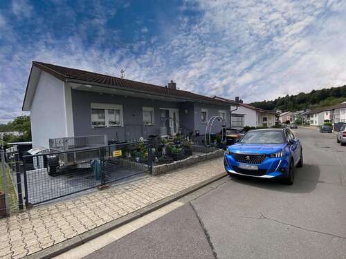 Foto - Haus zum Kaufen in Bexbach 279.000,00 € 180 m²