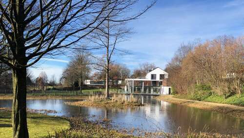 Foto - Haus zum Kaufen in Düsseldorf-Hubbelrath 3.685.000,00 € 450 m²