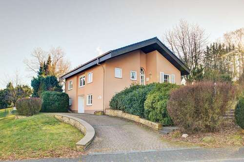 Foto - Haus zum Kaufen in Hachenburg 420.000,00 € 133 m²