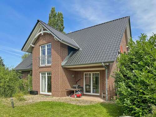 Foto - Haus zum Kaufen in Bad Schwartau 819.000,00 € 166 m²