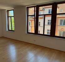 Wohnung zum Mieten in Plauen 295,00 € 64.25 m²