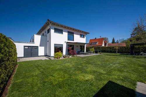 Foto - Haus zum Kaufen in Augsburg Hammerschmiede 1.890.000,00 € 181.96 m²
