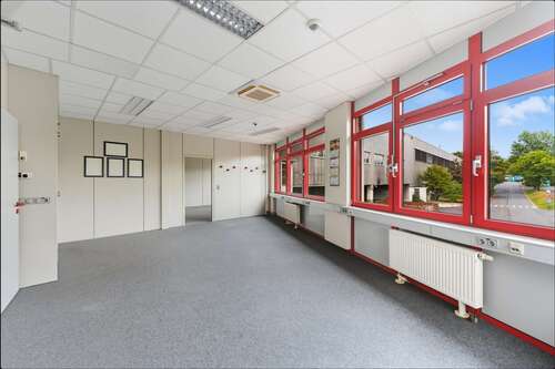 Foto - Büro in Rottendorf 999,00 € 1000 m²