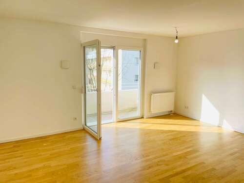 Foto - Wohnung zum Mieten in Nürnberg 900,19 € 72.89 m²