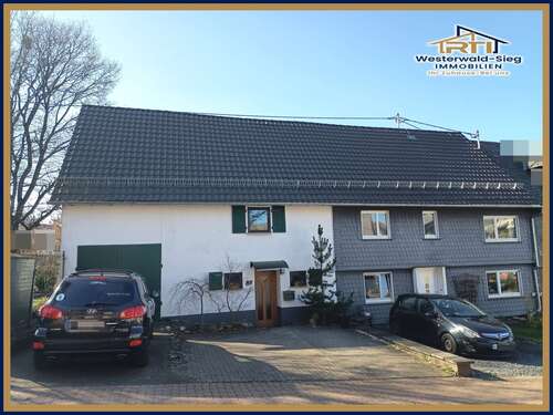 Foto - Haus zum Kaufen in Gehlert 199.000,00 € 300 m²
