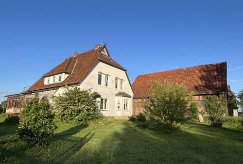 Foto - Haus zum Kaufen in Auhagen 390.000,00 € 262 m²