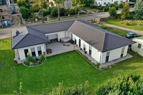 Foto - Haus zum Kaufen in Claußnitz 499.000,00 € 182 m²
