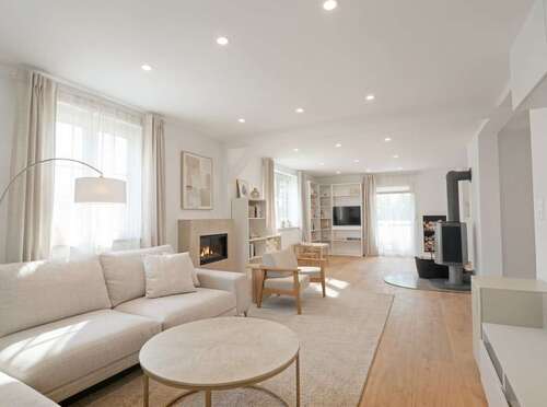 Foto - Haus zum Kaufen in Uhingen 670.000,00 € 165 m²