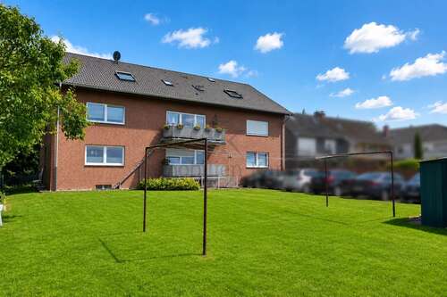 Foto - Haus zum Kaufen in Dormagen 900.000,00 € 488 m²