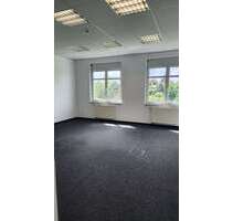 Büro in Bad Vilbel 1.509,20 € 137.2 m²
