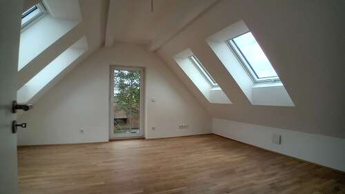 Foto - Wohnung zum Mieten in München 2.192,00 € 90.66 m²