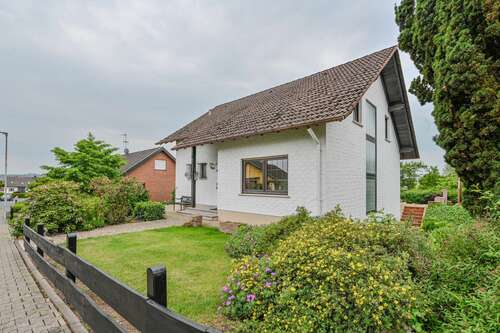 Foto - Haus zum Kaufen in Kirchhain 395.000,00 € 200 m²