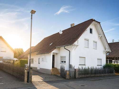 Foto - Haus zum Kaufen in Neuried Altenheim 305.000,00 € 143.89 m²
