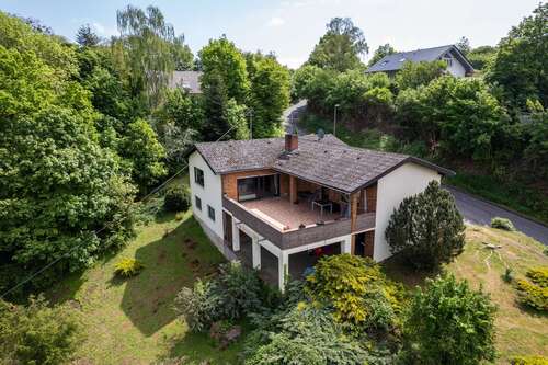 Foto - Haus zum Kaufen in Burgbrohl 395.000,00 € 155 m²