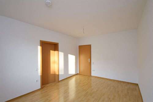 Foto - Wohnung zum Mieten in Halle (Saale) 458,15 € 59.5 m²