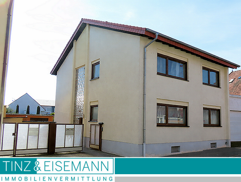 Foto - Haus zum Kaufen in Oberhausen-Rheinhausen 335.000,00 € 183.59 m²