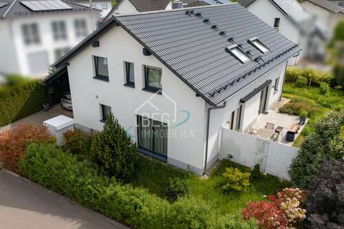 Foto - Haus zum Kaufen in Schwäbisch Gmünd 689.000,00 € 198.73 m²