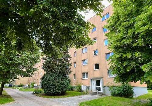 Foto - Wohnung zum Mieten in Schwerin 365,00 € 57.26 m²