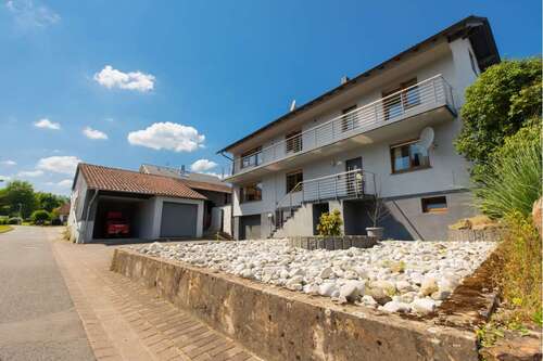 Foto - Haus zum Kaufen in Wiesen 530.000,00 € 235.5 m²