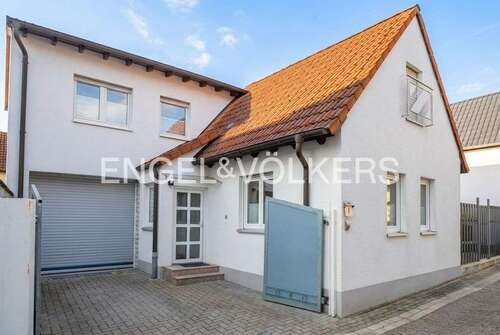 Foto - Haus zum Kaufen in Ludwigshafen am Rhein 589.000,00 € 209 m²