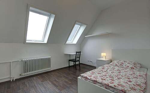 Foto - WG-Zimmer in Stuttgart 425,00 € 12 m²