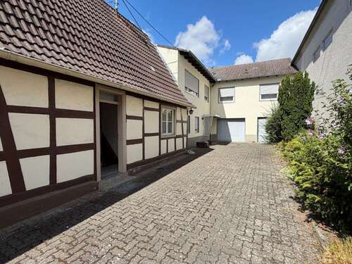 Foto - Haus zum Kaufen in Böhl-Iggelheim 430.000,00 € 120 m²