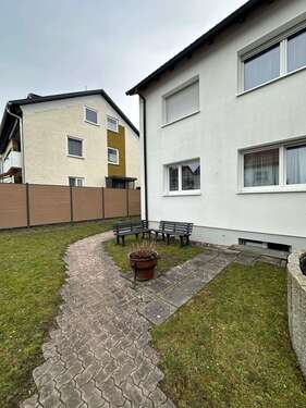 Foto - Haus zum Kaufen in Leonberg 840.000,00 € 270 m²