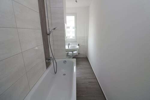 Foto - Wohnung zum Mieten in Freiberg 639,00 € 87.02 m²