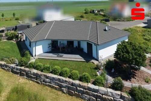 Foto - Haus zum Kaufen in Dittelbrunn 575.000,00 € 170 m²