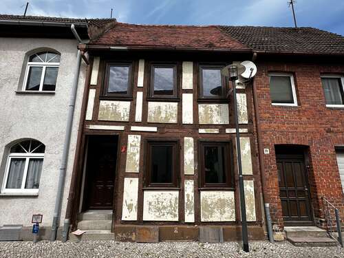 Foto - Haus zum Kaufen in Gardelegen 45.000,00 € 95 m²