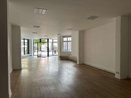 Foto - Einzelhandel in Esslingen 2.950,00 € 117 m²