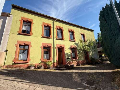 Foto - Haus zum Kaufen in Mettlach 139.000,00 € 211 m²