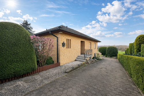 Foto - Haus zum Mieten in Seevetal 2.400,00 € 244 m²