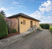 Haus zum Mieten in Seevetal 2.400,00 € 244 m²