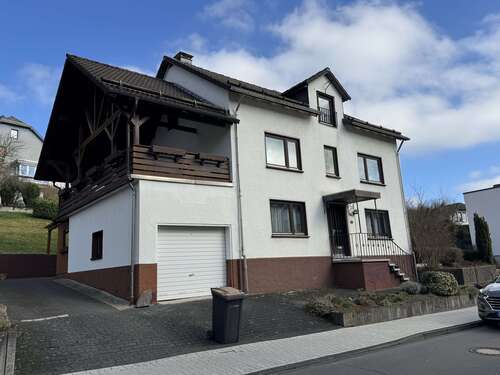 Foto - Haus zum Kaufen in Siegen 245.000,00 € 179.14 m²