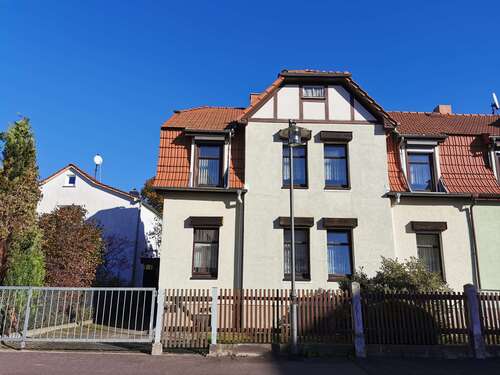 Foto - Haus zum Kaufen in Waltershausen 180.000,00 € 140 m²