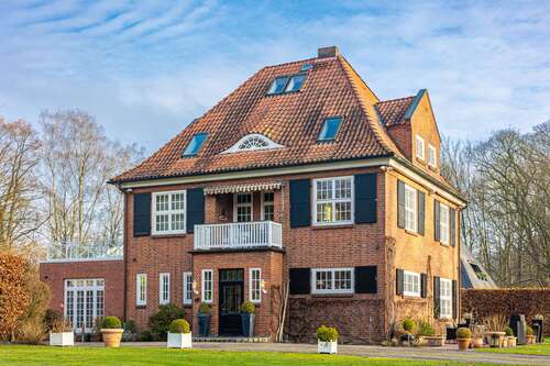 Foto - Haus zum Kaufen in Hamburg Wohldorf-Ohlstedt 2.350.000,00 € 335 m²