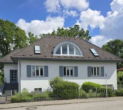 Foto - Haus zum Kaufen in Berlin 950.000,00 € 200 m²