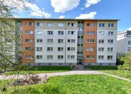 Foto - Wohnung zum Mieten in Esslingen am Neckar 641,00 € 62.22 m²