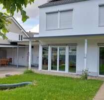 Haus zum Kaufen in Hügelsheim 650.000,00 € 330 m²