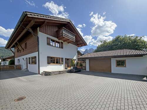 Foto - Haus zum Kaufen in Garmisch-Partenkirchen 1.290.000,00 € 156 m²